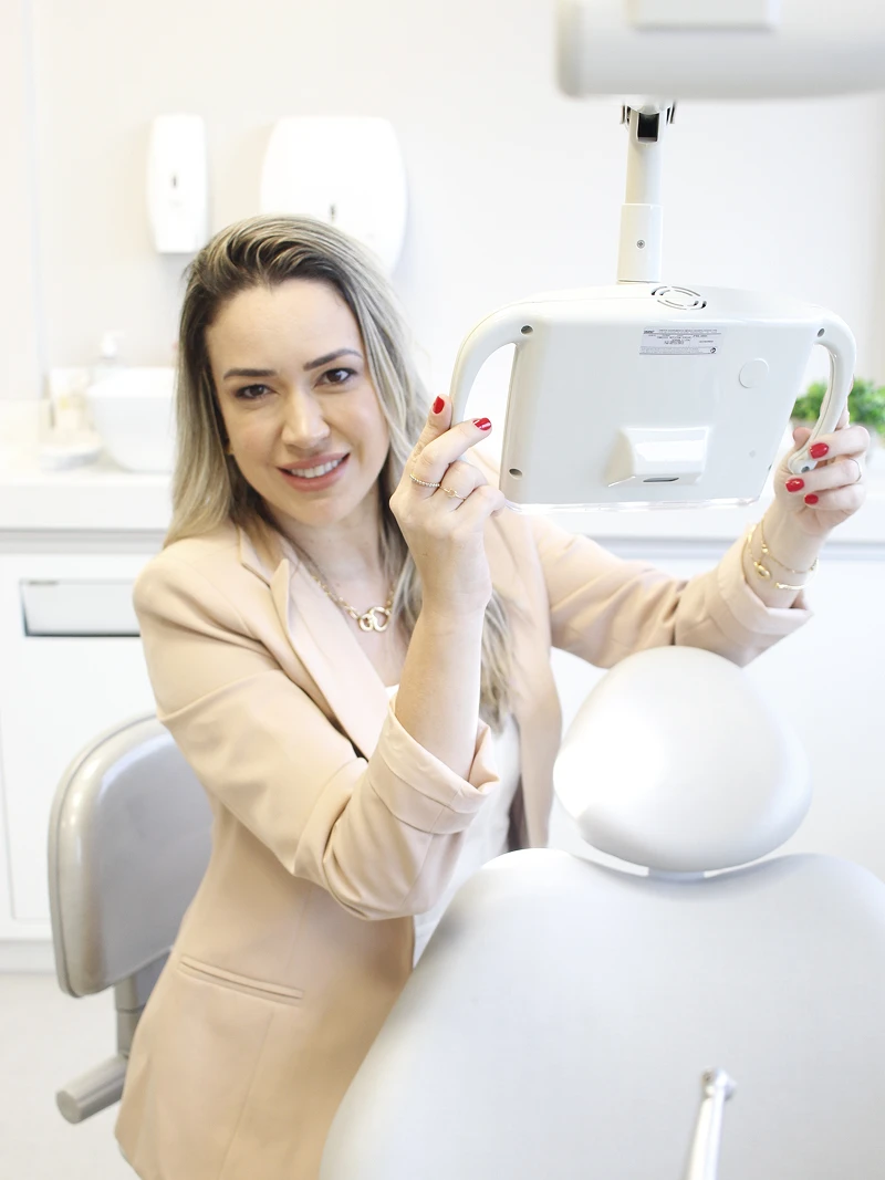 dra-daniele-clapes-nunes-dentista-em-joacaba-60